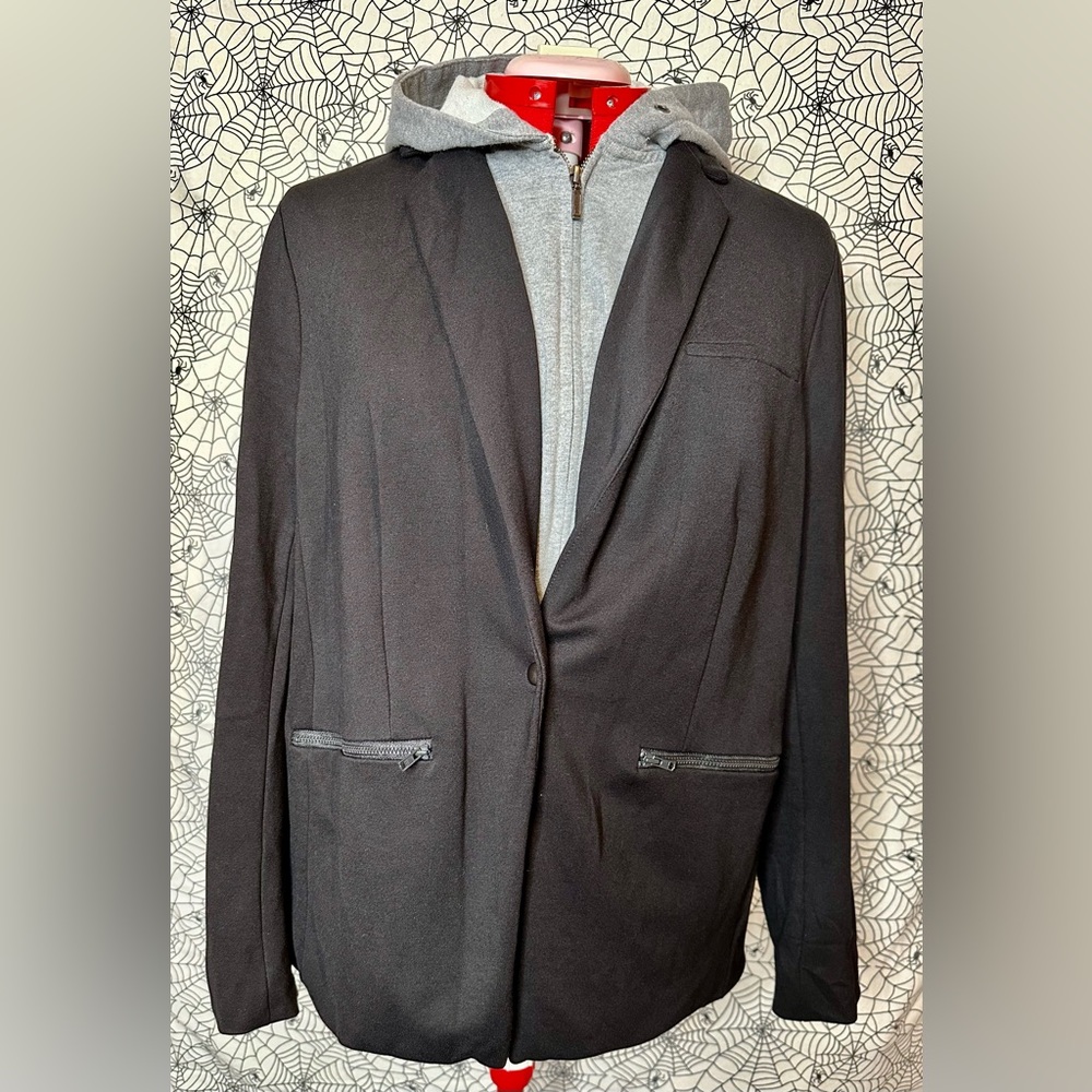 TORRID CASUAL BLACK BLAZER WITH BUILT IN HOODIE